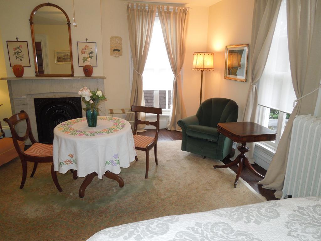 Couette-café Victorian Of Staten Island 4*